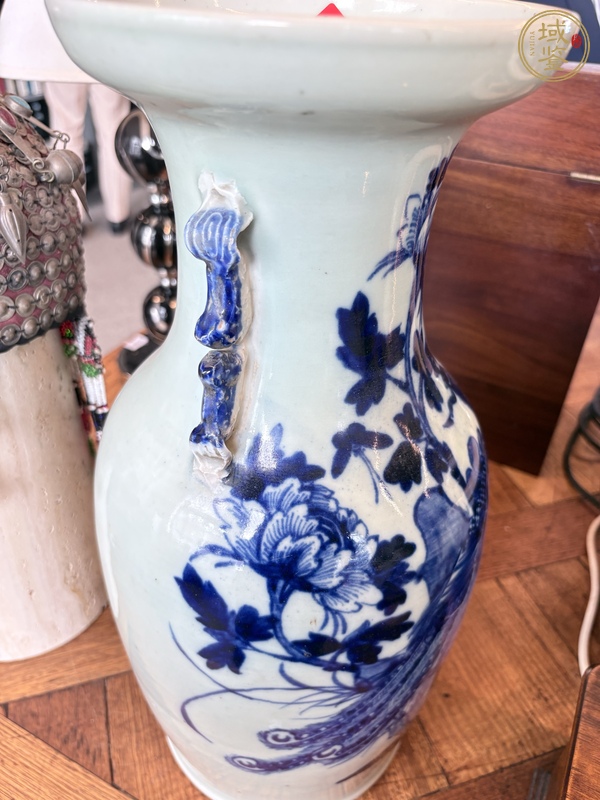 古玩陶瓷花鳥(niǎo)紋青花瓶真品鑒賞圖