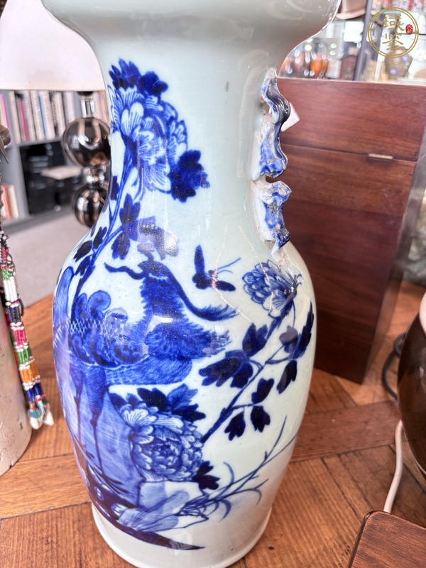 古玩陶瓷花鳥(niǎo)紋青花瓶真品鑒賞圖