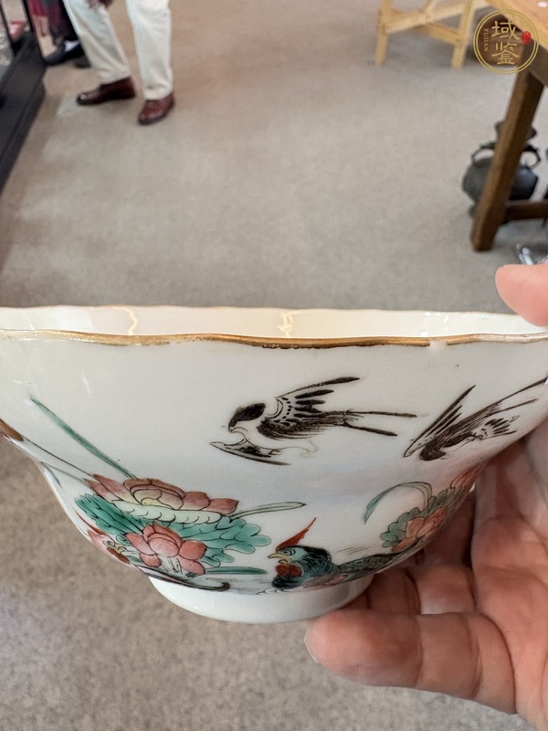 古玩陶瓷五倫圖粉彩碗真品鑒賞圖