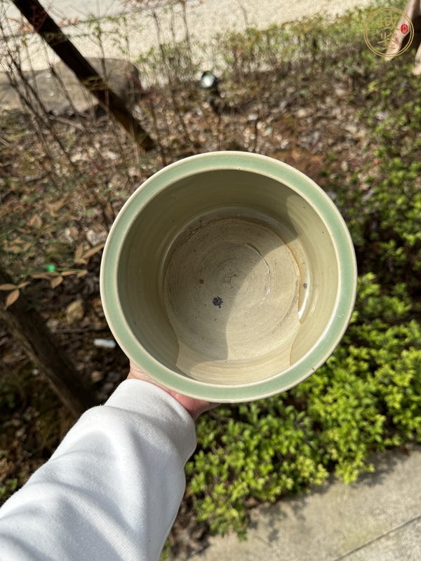古玩陶瓷龍泉青瓷行爐真品鑒賞圖