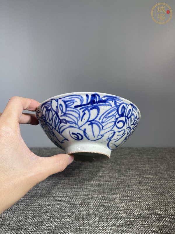 古玩陶瓷青花花卉紋碗真品鑒賞圖