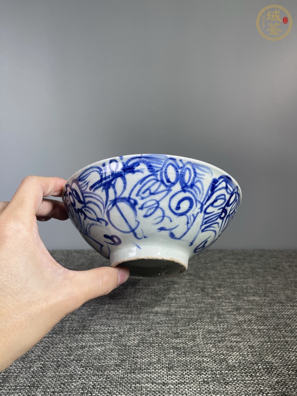 古玩陶瓷青花花卉紋碗真品鑒賞圖