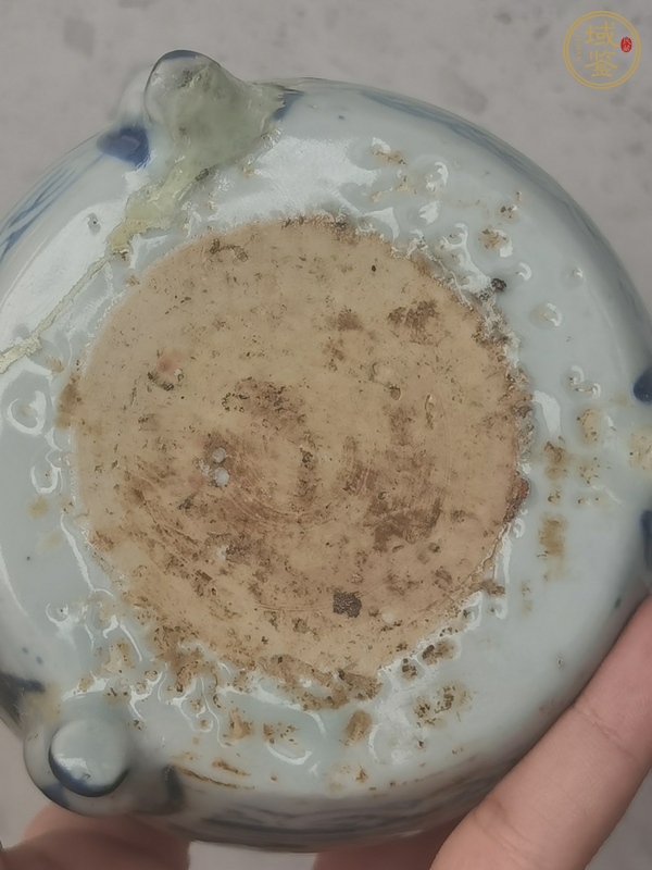 古玩陶瓷明代成化至弘治青花纏枝花卉紋爐真品鑒賞圖