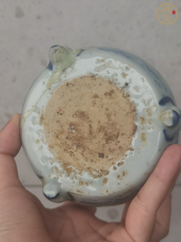 古玩陶瓷明代成化至弘治青花纏枝花卉紋爐真品鑒賞圖