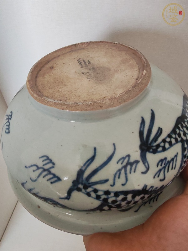 古玩陶瓷清早期青花龍紋香爐真品鑒賞圖