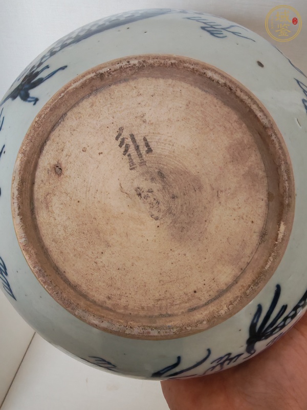 古玩陶瓷清早期青花龍紋香爐真品鑒賞圖