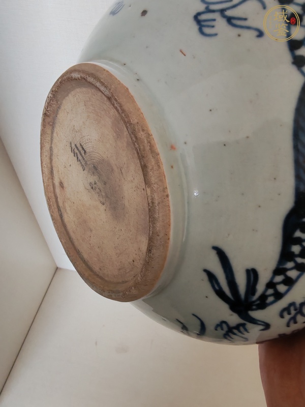 古玩陶瓷清早期青花龍紋香爐真品鑒賞圖