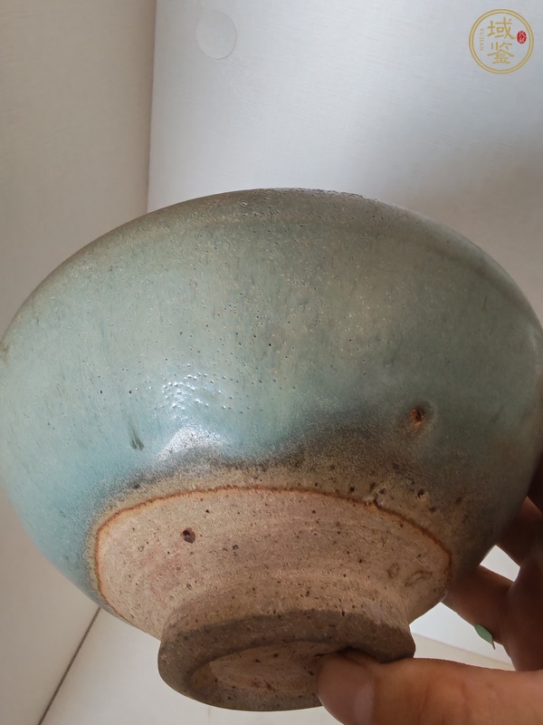 古玩陶瓷元代月白釉鈞瓷碗真品鑒賞圖