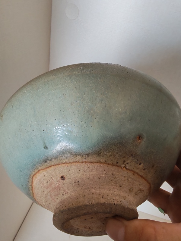 古玩陶瓷元代月白釉鈞瓷碗拍賣(mài)，當(dāng)前價(jià)格1694元