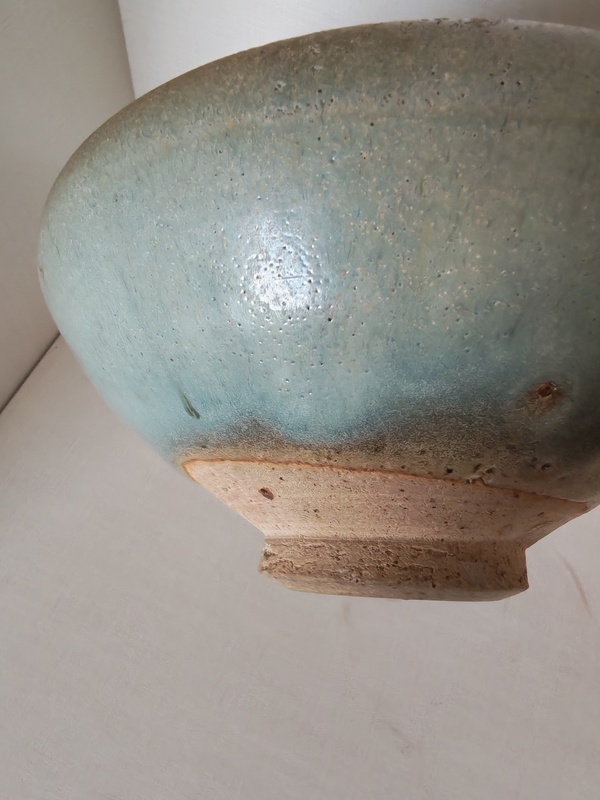 古玩陶瓷元代月白釉鈞瓷碗拍賣(mài)，當(dāng)前價(jià)格1694元