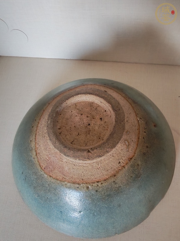 古玩陶瓷元代月白釉鈞瓷碗真品鑒賞圖