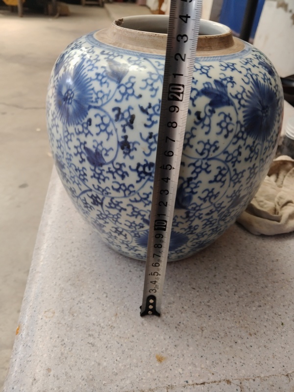 古玩轉賣青花太陽花紋罐雍正大罐太陽花漂亮拍賣，當前價格999元