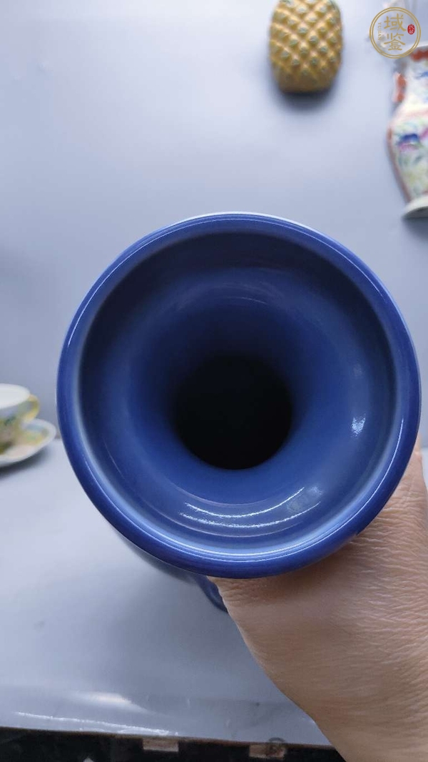 古玩陶瓷藍釉盤口瓶真品鑒賞圖
