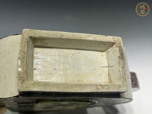古玩陶瓷晚清·素三彩花鳥紋福字壺真品鑒賞圖