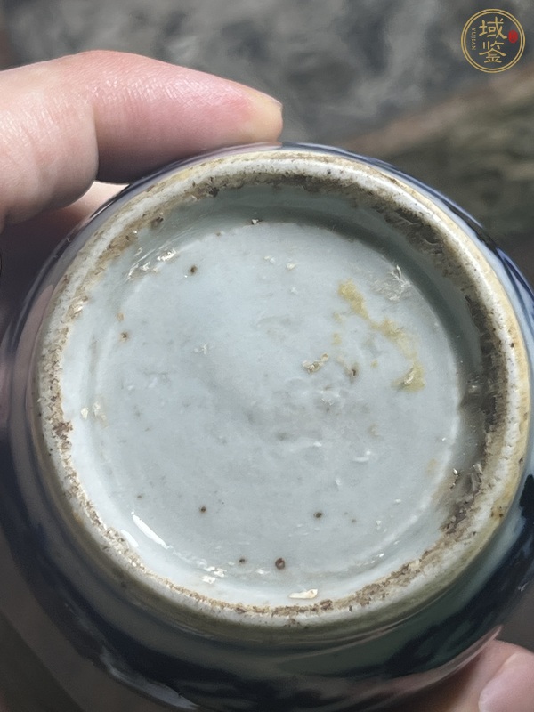 古玩陶瓷青花留白龍紋瓶真品鑒賞圖