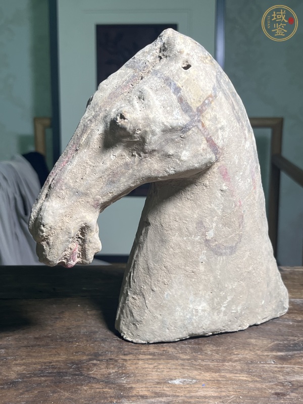 古玩陶瓷漢代馬頭真品鑒賞圖