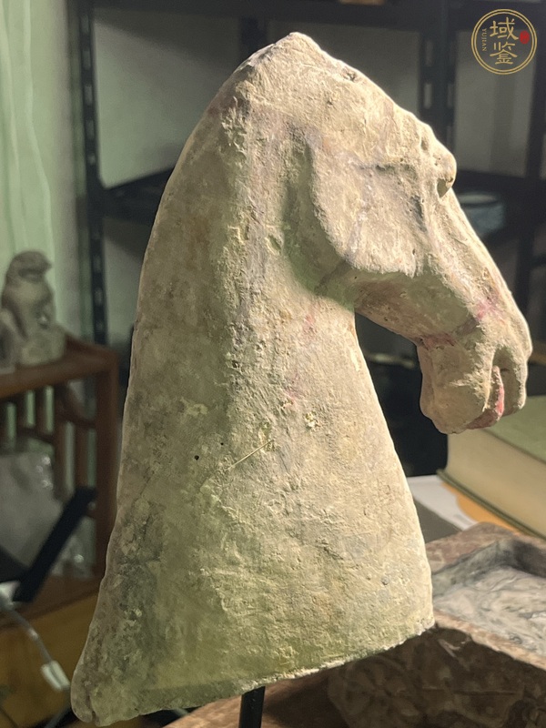 古玩陶瓷漢代馬頭真品鑒賞圖