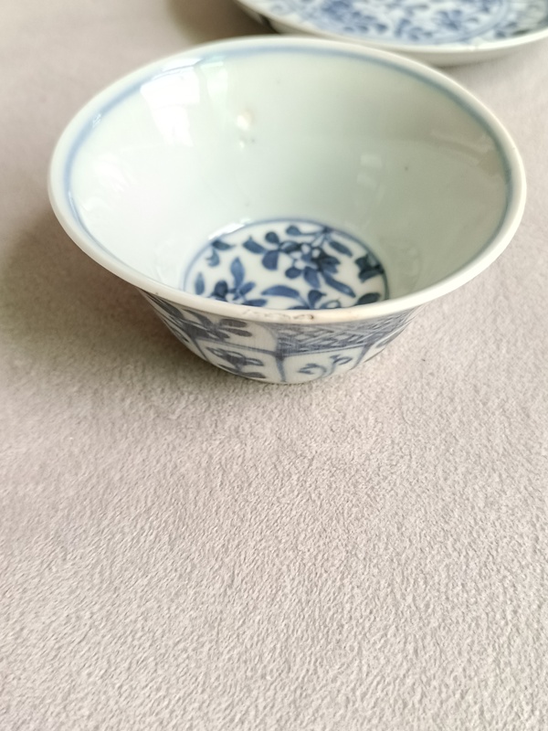 古玩陶瓷青花花卉紋杯碟拍賣，當前價格1560元