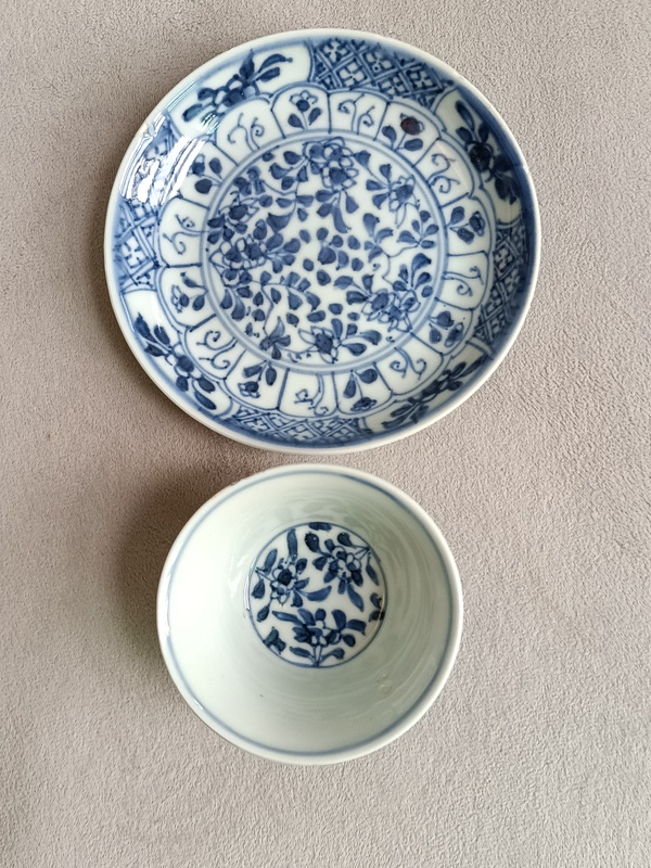 古玩陶瓷青花花卉紋杯碟拍賣，當前價格1560元