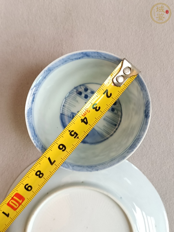 古玩陶瓷青花花卉紋杯碟真品鑒賞圖