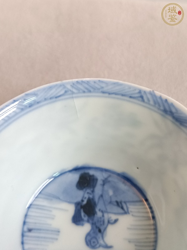 古玩陶瓷青花花卉紋杯碟真品鑒賞圖