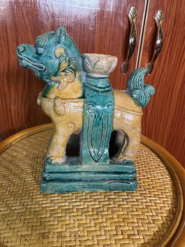 古玩陶瓷三彩瑞獸燭臺拍賣，當前價格5555元