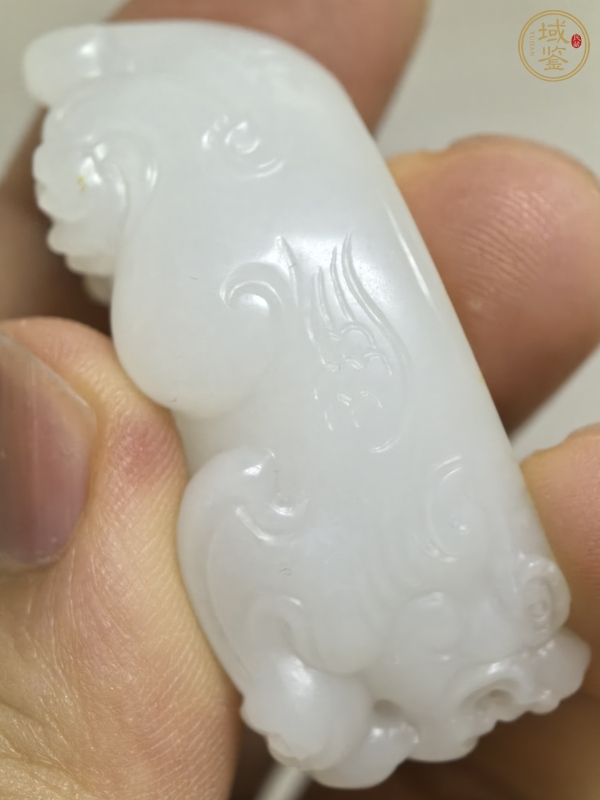 古玩玉器和田玉雕“貔貅”把件真品鑒賞圖