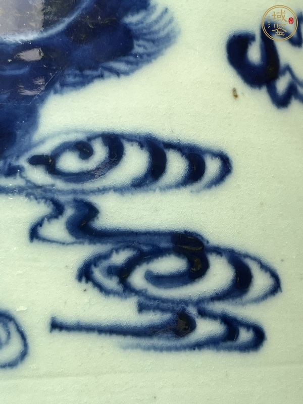古玩陶瓷豆青青花瓶真品鑒賞圖