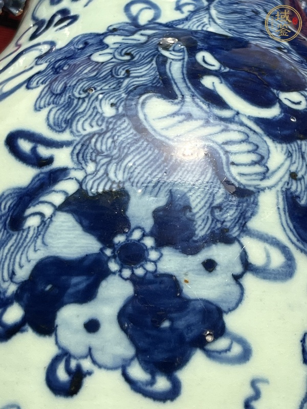 古玩陶瓷豆青青花瓶真品鑒賞圖