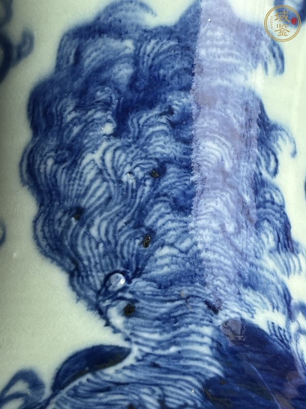 古玩陶瓷豆青青花瓶真品鑒賞圖