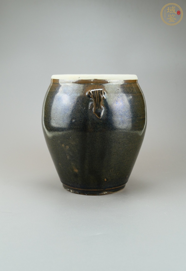古玩陶瓷耀州窯白覆輪窯變釉雙系罐真品鑒賞圖
