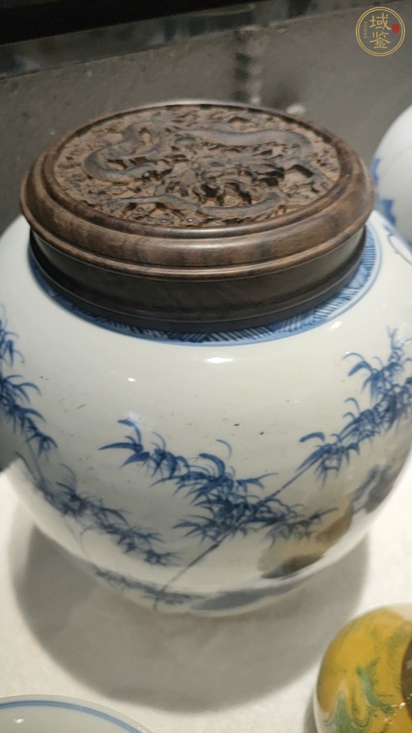古玩陶瓷歲寒三友松竹梅青花罐真品鑒賞圖
