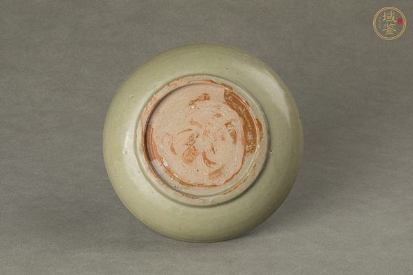 古玩陶瓷龍泉盤真品鑒賞圖