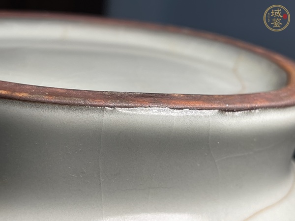 古玩陶瓷現(xiàn)代仿官釉瓶真品鑒賞圖
