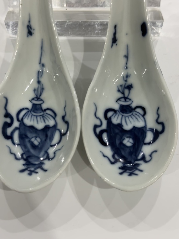 古玩陶瓷青花博古八寶紋勺子調(diào)羹拍賣，當(dāng)前價(jià)格578元