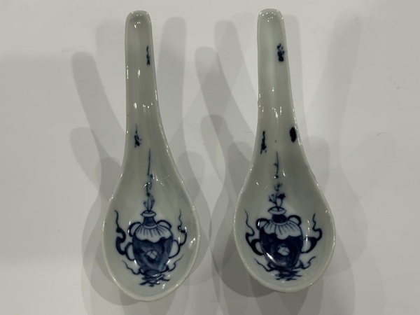 古玩陶瓷青花博古八寶紋勺子調(diào)羹拍賣，當(dāng)前價(jià)格578元
