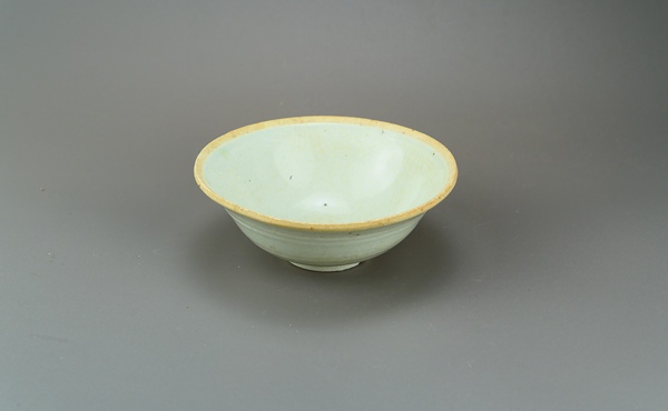古玩陶瓷南宋.湖田窯青白釉斗笠碗(極品發(fā)色)拍賣,當(dāng)前價(jià)格191元