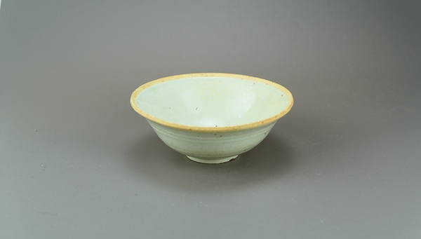 古玩陶瓷南宋.湖田窯青白釉斗笠碗(極品發(fā)色)拍賣,當(dāng)前價(jià)格191元