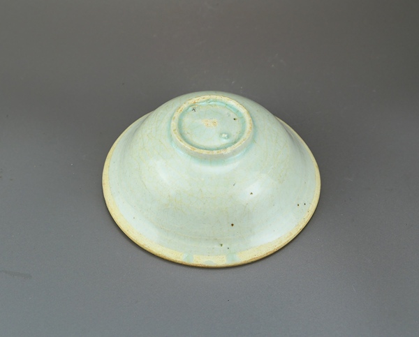古玩陶瓷南宋.湖田窯青白釉斗笠碗(極品發(fā)色)拍賣,當(dāng)前價(jià)格191元