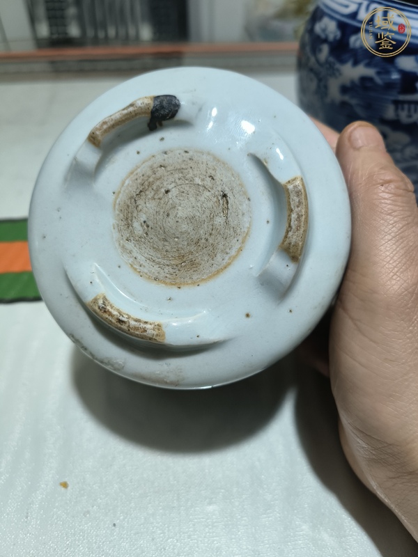 古玩陶瓷晚清青花龍紋香爐真品鑒賞圖