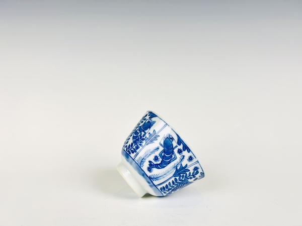 古玩陶瓷清光緒·青花魚藻紋杯拍賣，當(dāng)前價格132元