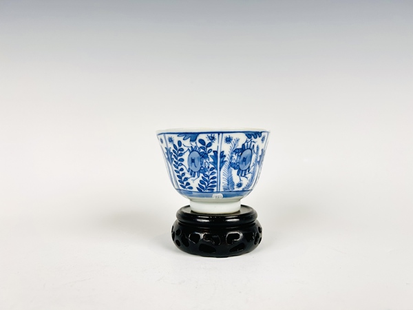 古玩陶瓷清光緒·青花魚藻紋杯拍賣，當(dāng)前價格132元
