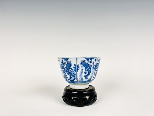 古玩陶瓷清光緒·青花魚藻紋杯拍賣，當(dāng)前價格132元