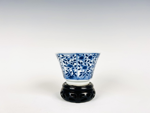 古玩陶瓷清光緒·青花花卉紋八方杯拍賣，當(dāng)前價(jià)格198元