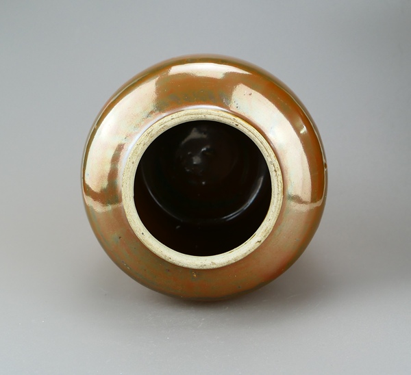 古玩陶瓷精品:明代定窯系紫金釉罐(高級器型)拍賣,當前價格145元