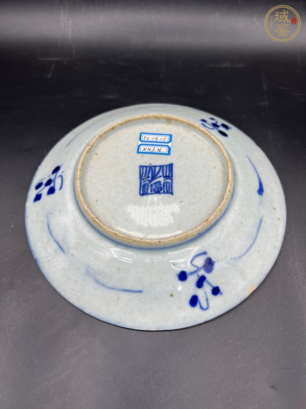 古玩陶瓷青花纏枝花卉紋盤真品鑒賞圖