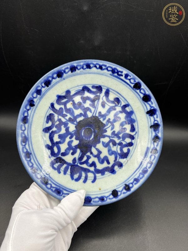 古玩陶瓷青花纏枝花卉紋盤真品鑒賞圖