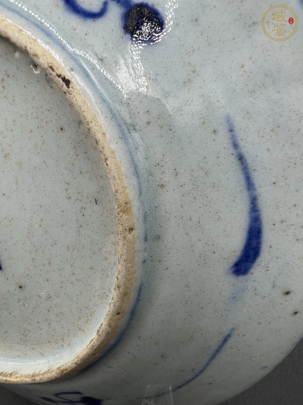 古玩陶瓷青花纏枝花卉紋盤真品鑒賞圖