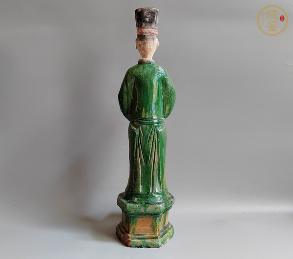 古玩陶瓷明三彩人物俑真品鑒賞圖