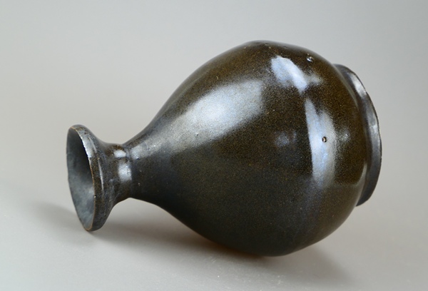 古玩陶瓷清代.茶葉末釉玉壺春瓶（瓶中皇后）拍賣，當(dāng)前價(jià)格66元